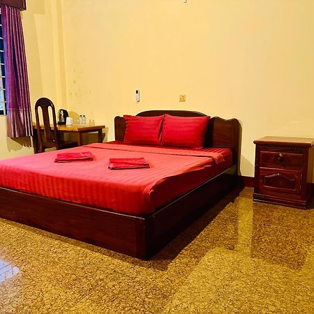 Savet Guesthouse Stoeng Treng Bagian luar foto