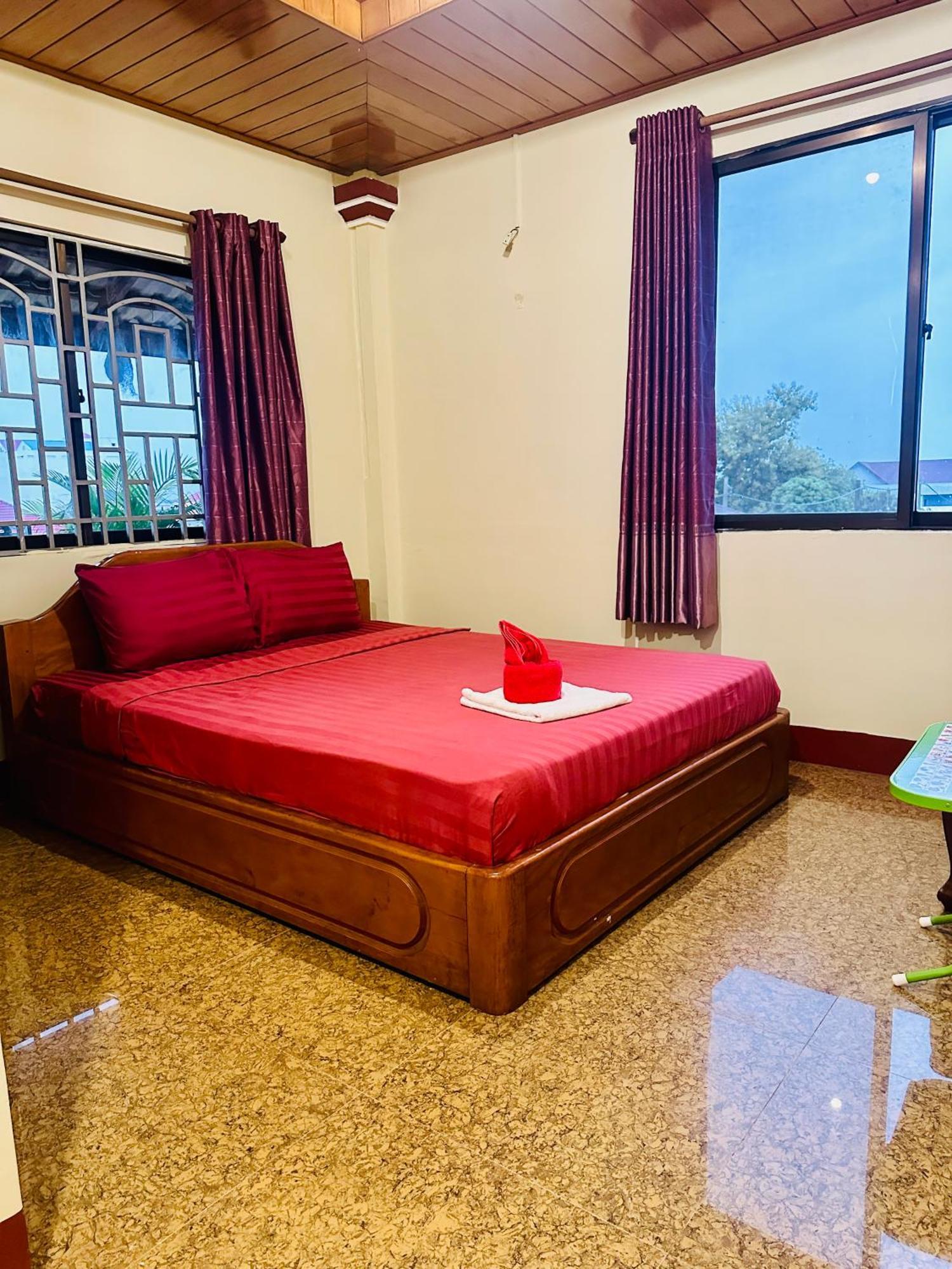 Savet Guesthouse Stoeng Treng Bagian luar foto
